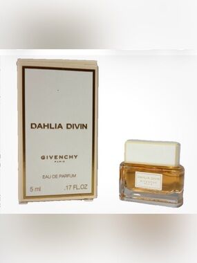 Givenchy Dahlia Divin Miniature bottle